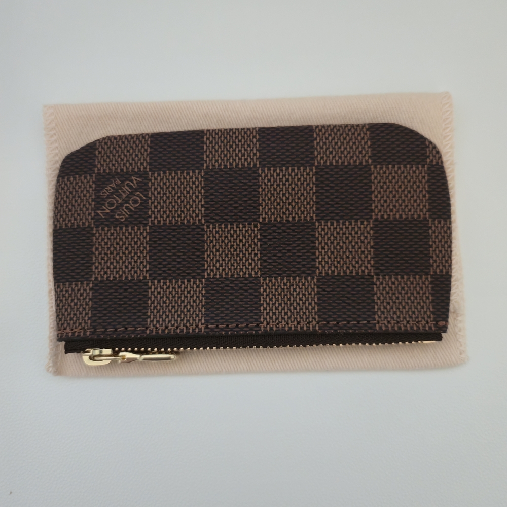 Louis Vuitton Damier Ebene Key Pouch - Picture 3 of 6